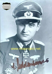Moldenhauer signed